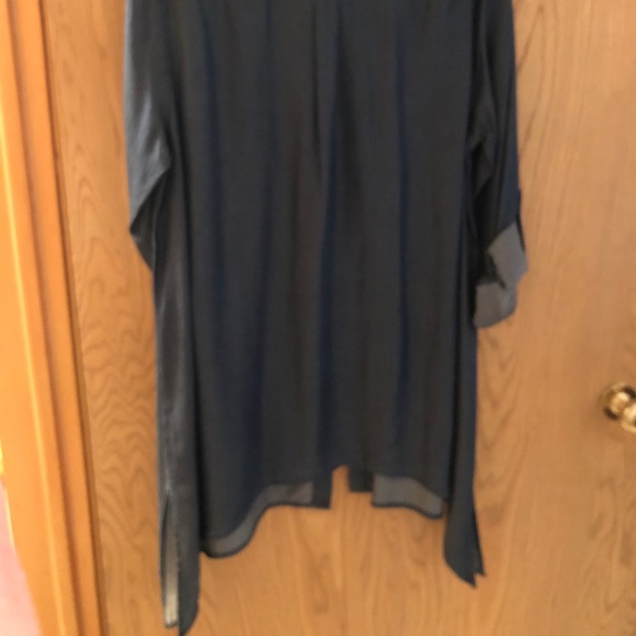 Blue top with flared sides - Picture 4 of 5